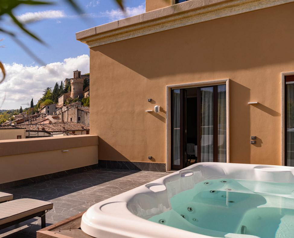 Terrazzo con jacuzzi